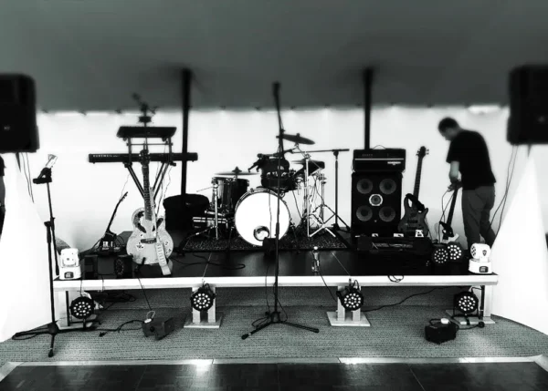 LED par can lights used for live music stage lighting and performance setups